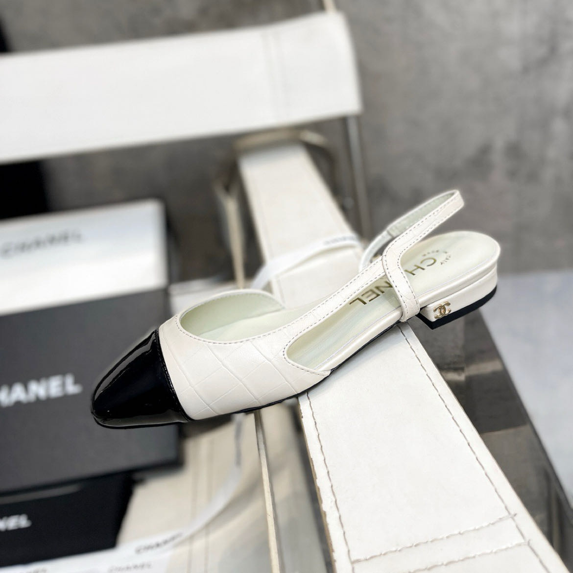 Chanel shoes 052 HL052