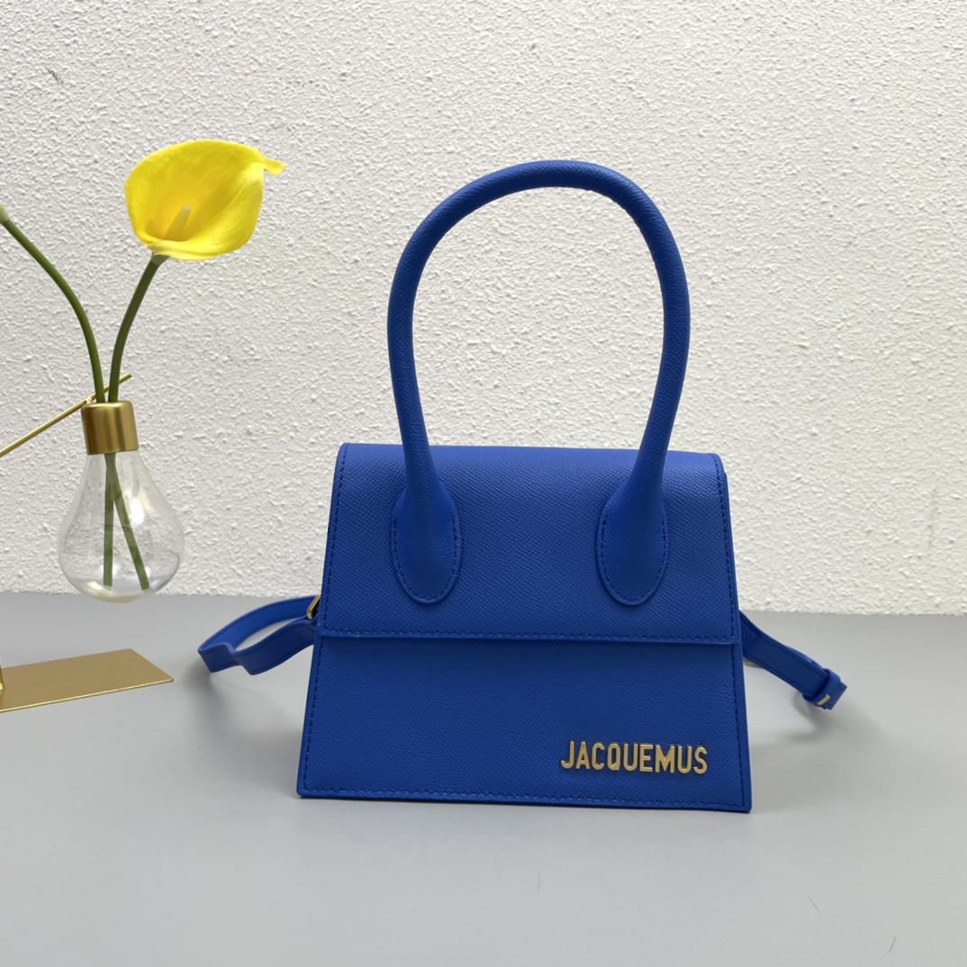 JACQUEMUS 2022 22PJ051