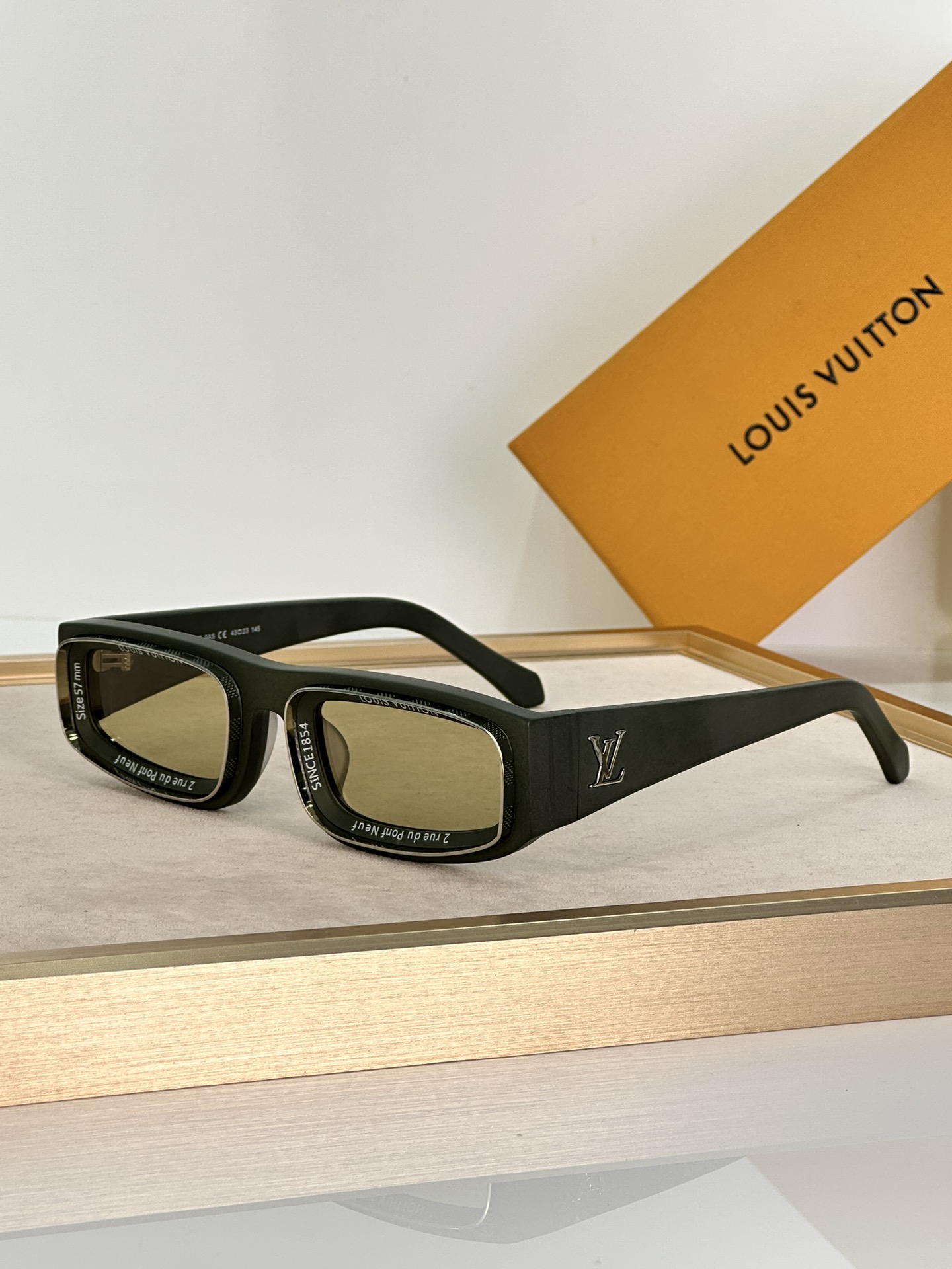 LV Sunglasses Z2601U SM071