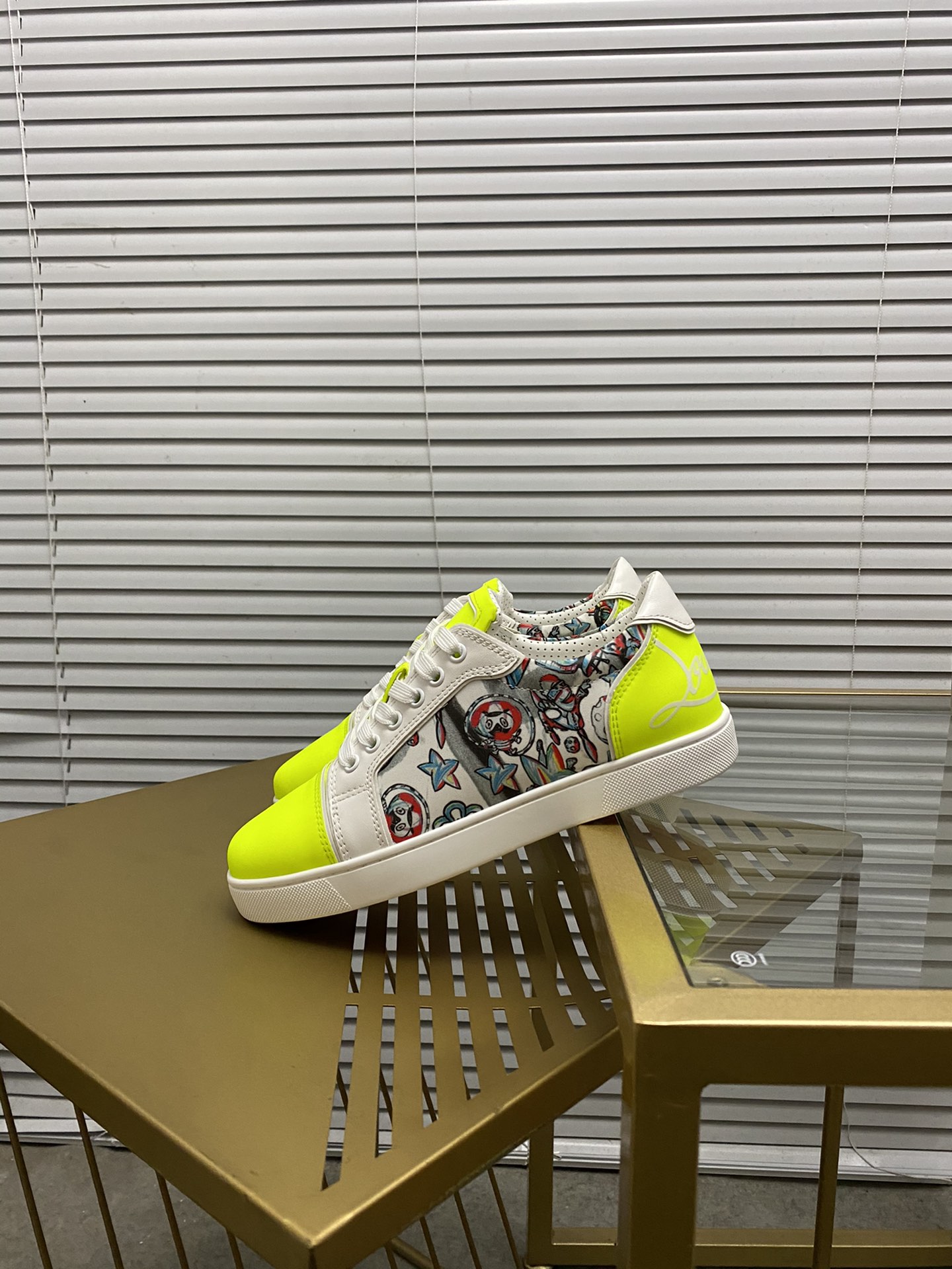 Christian Louboutin 013 Casual shoes HL003