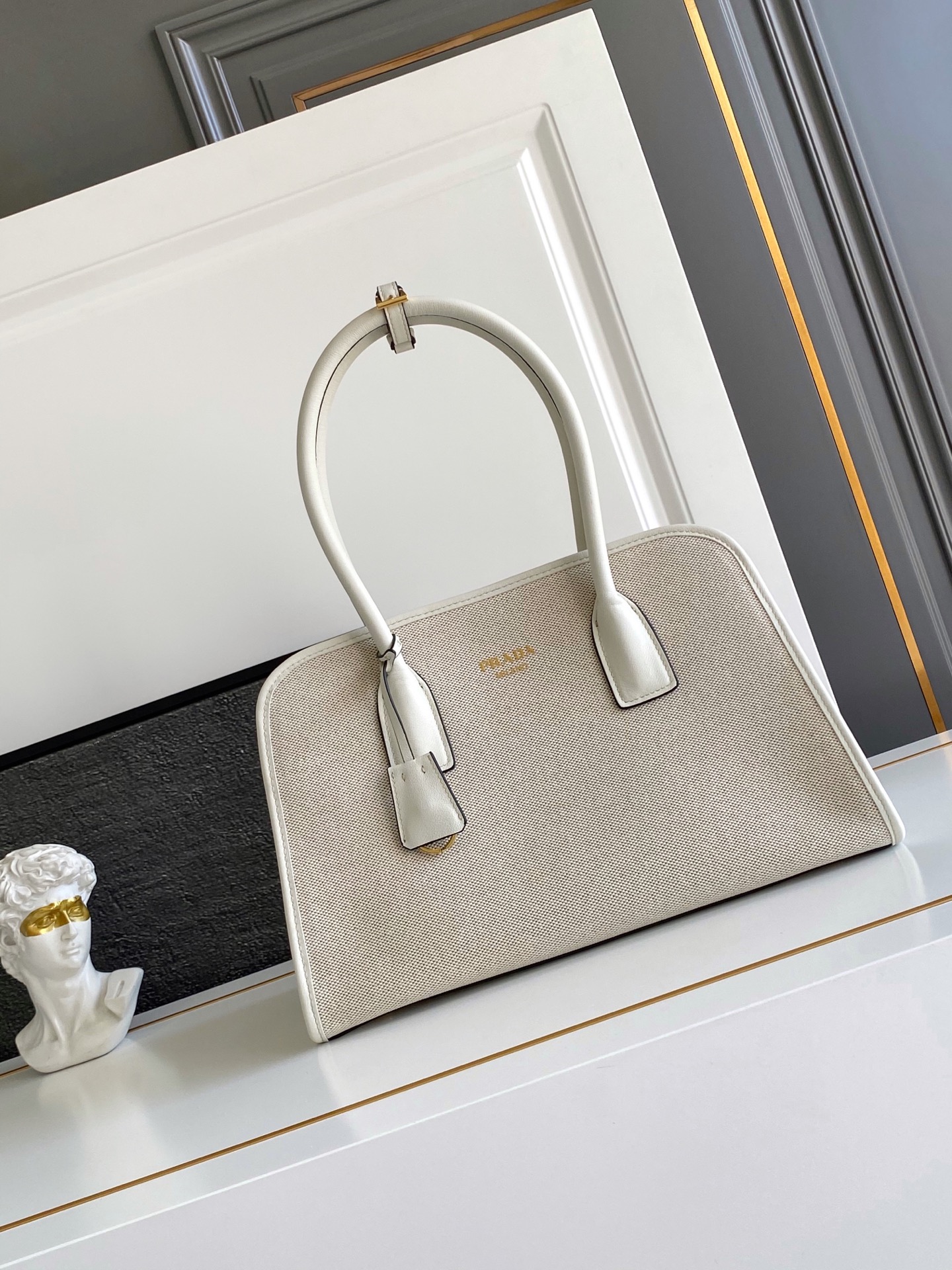 Prada Shoulder Bag Ladies' Favorite