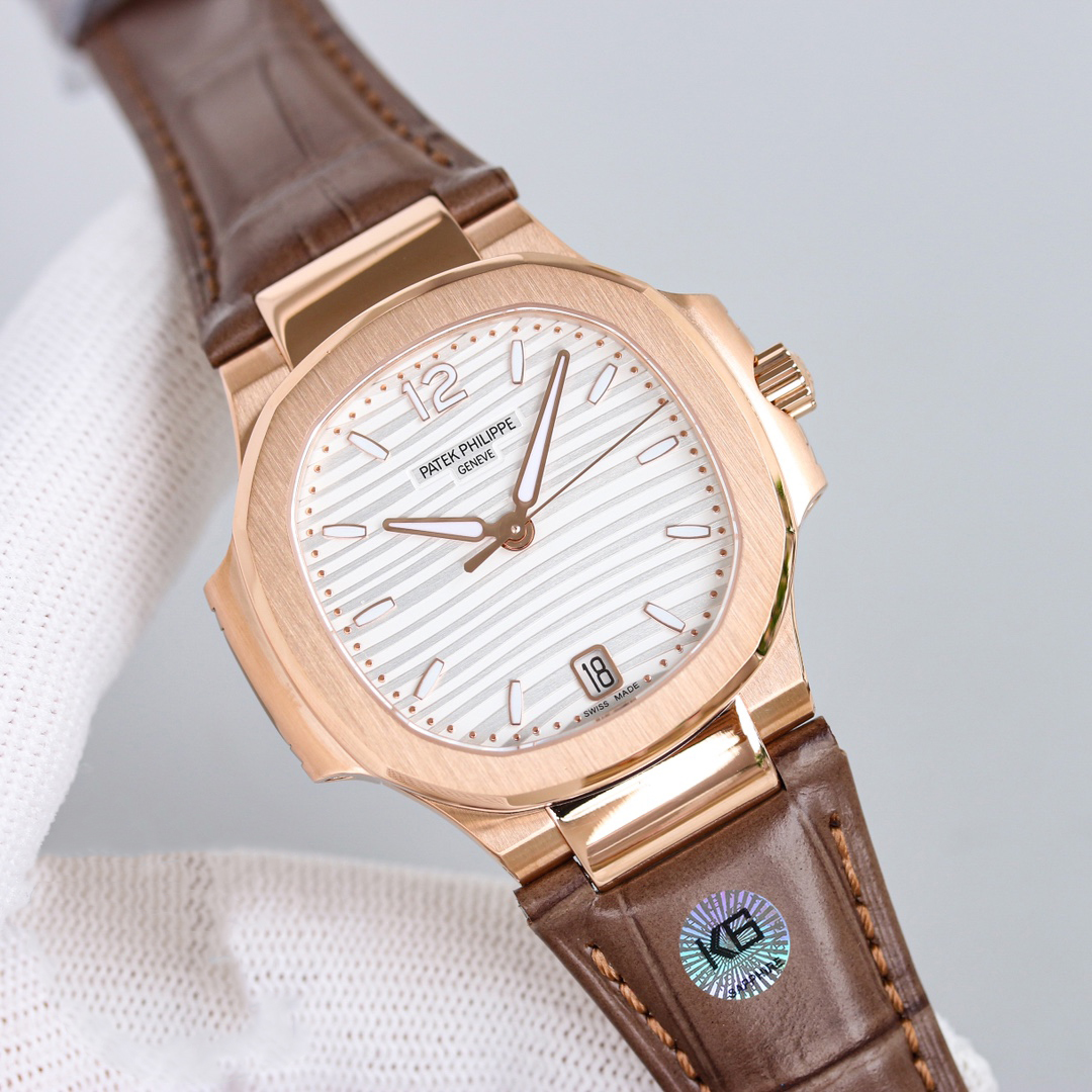 PATEK PHILIPPE NAUTILUS 7118 35.2mm