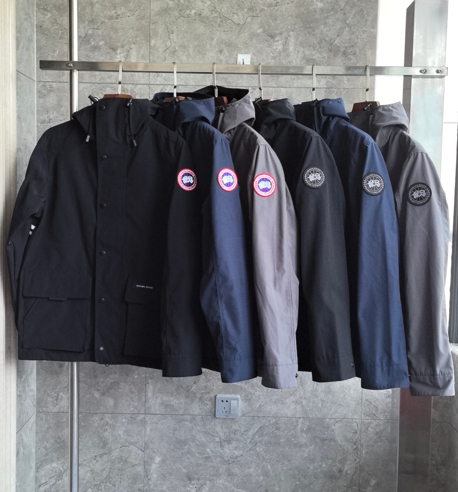 Canada Goose Down Jacket 2429 FYZ053