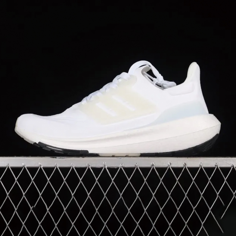 Ad Ultra Boost Light 23 GY9352 XM542