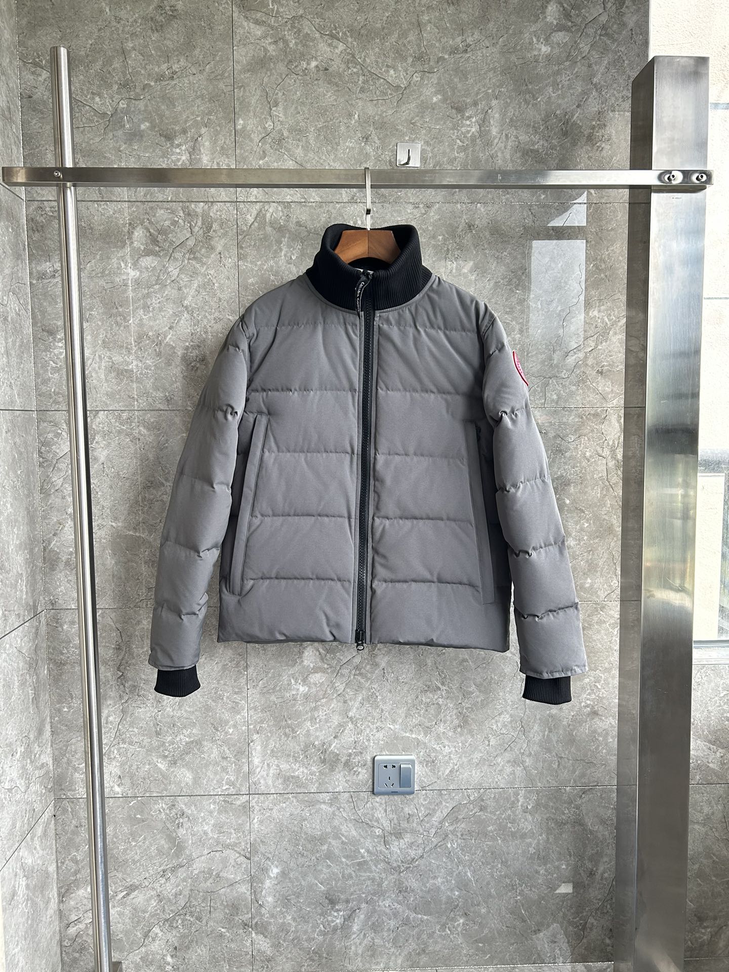 Canada Goose Down Jacket E42 FYZ024