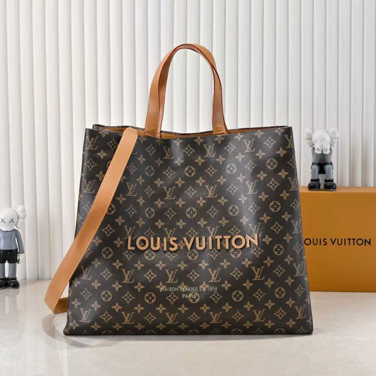 Louis Vuitton Shoulder Bag Ladies' Favorite Shopper