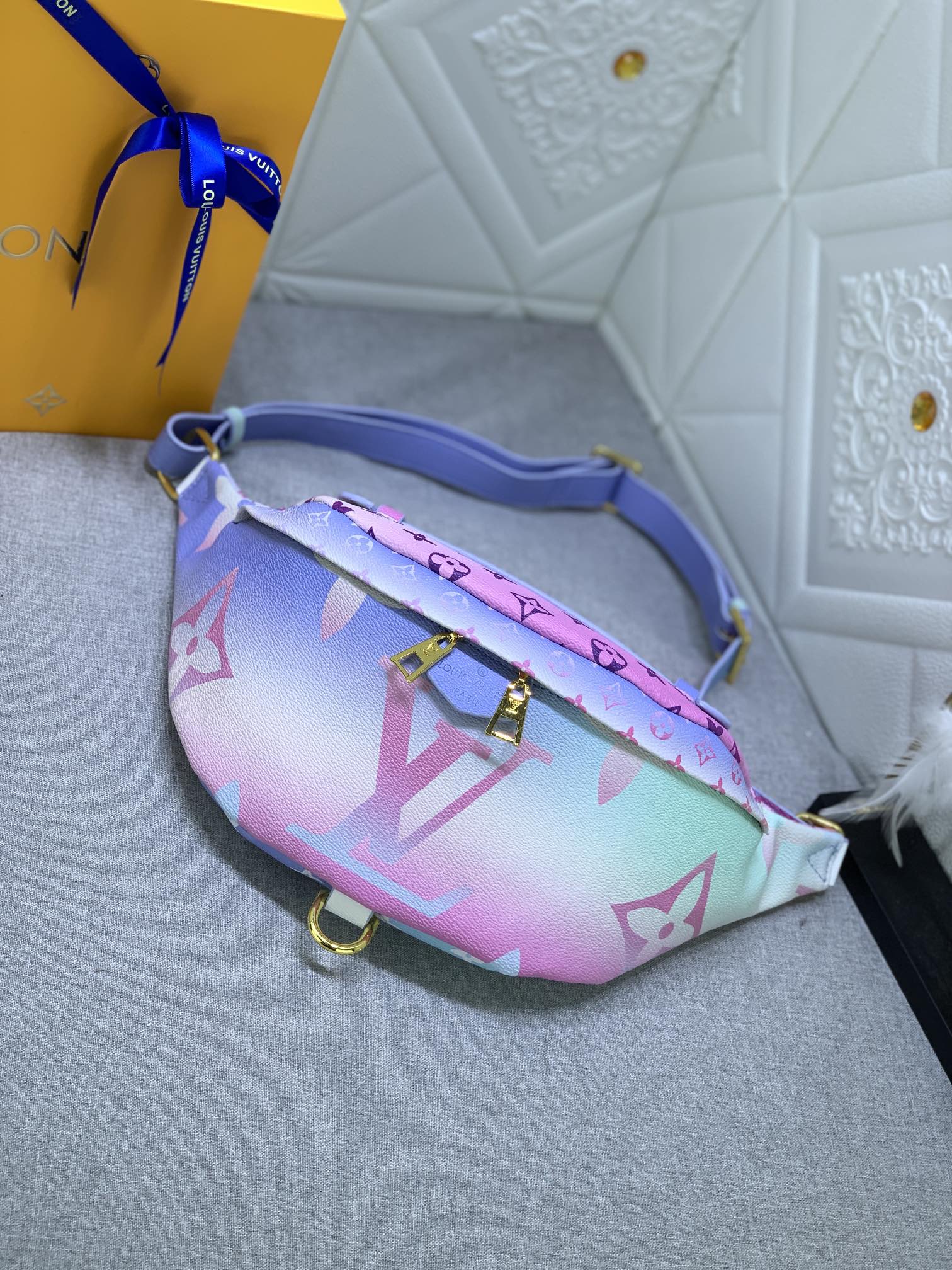 Louis Vuitton BUMBAG