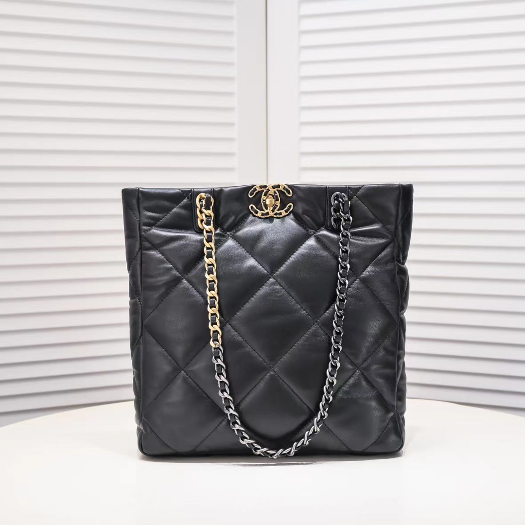 CHANEL3169LM591 30x37 cm