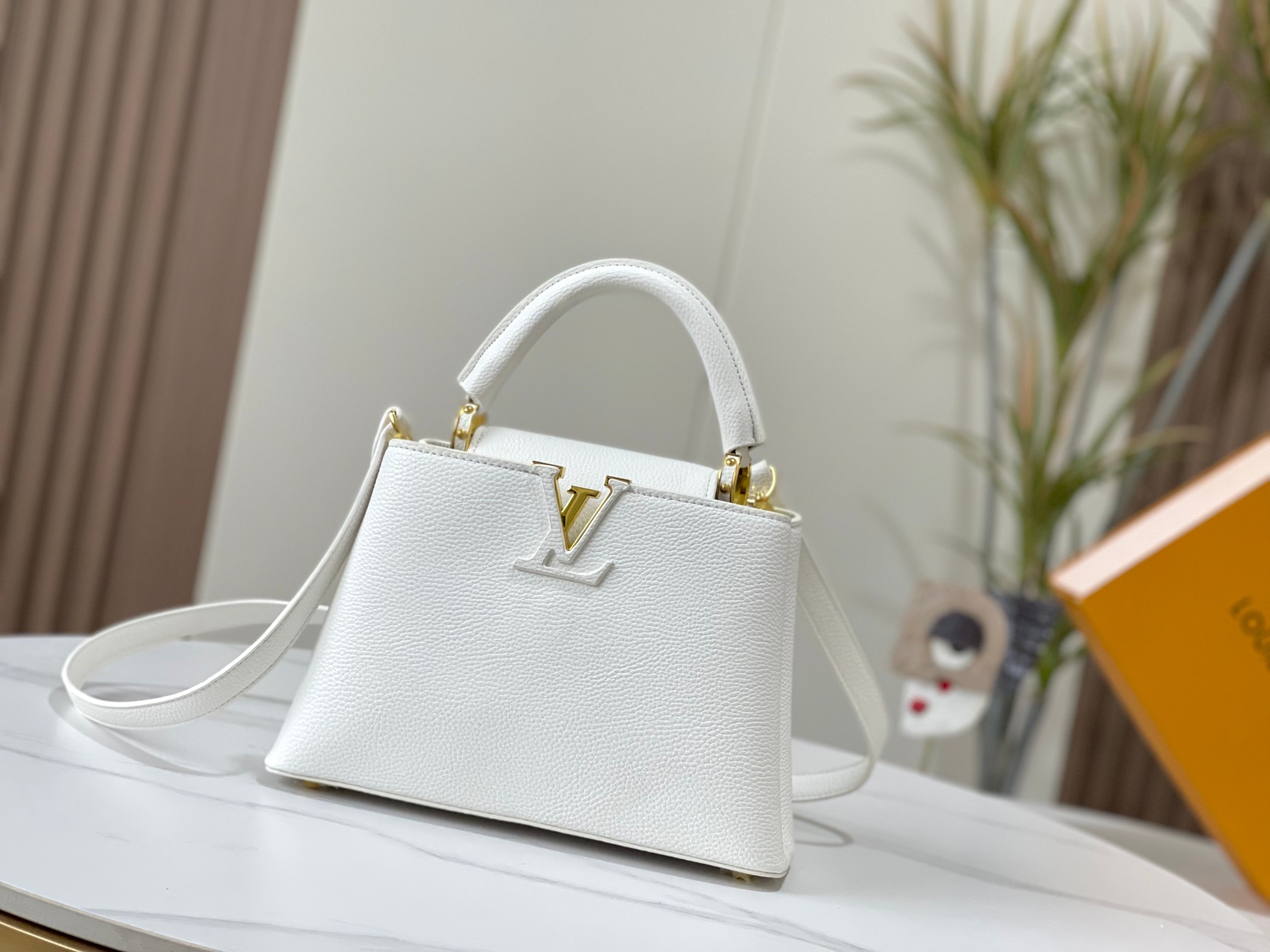 LV Capucines Bag M94519 LM002 27cm