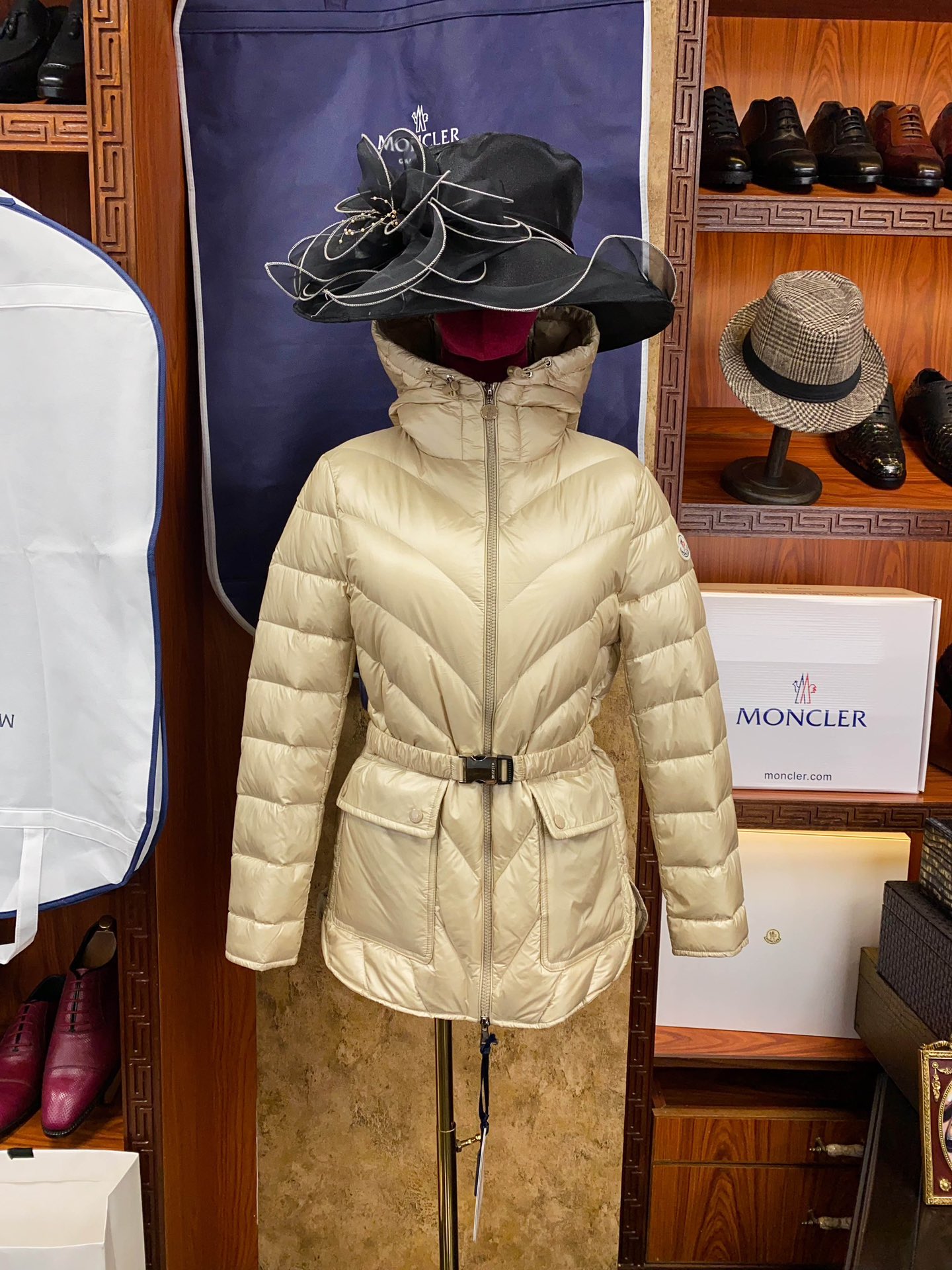 Moncler Down Jacket Ladies' Favorite Clothes