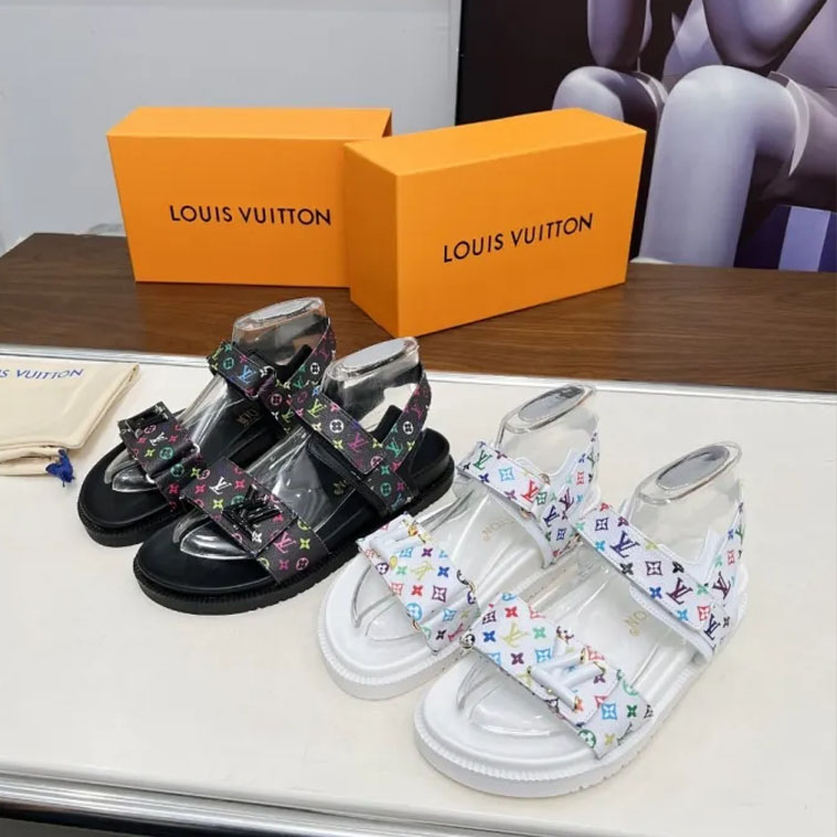 LV Shoes 023 XM022