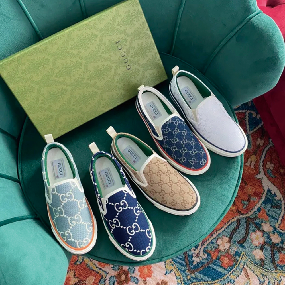 Gucci 021 Casual shoes XM062