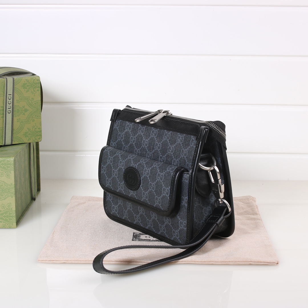 Messenger bag with Interlocking GG  674164