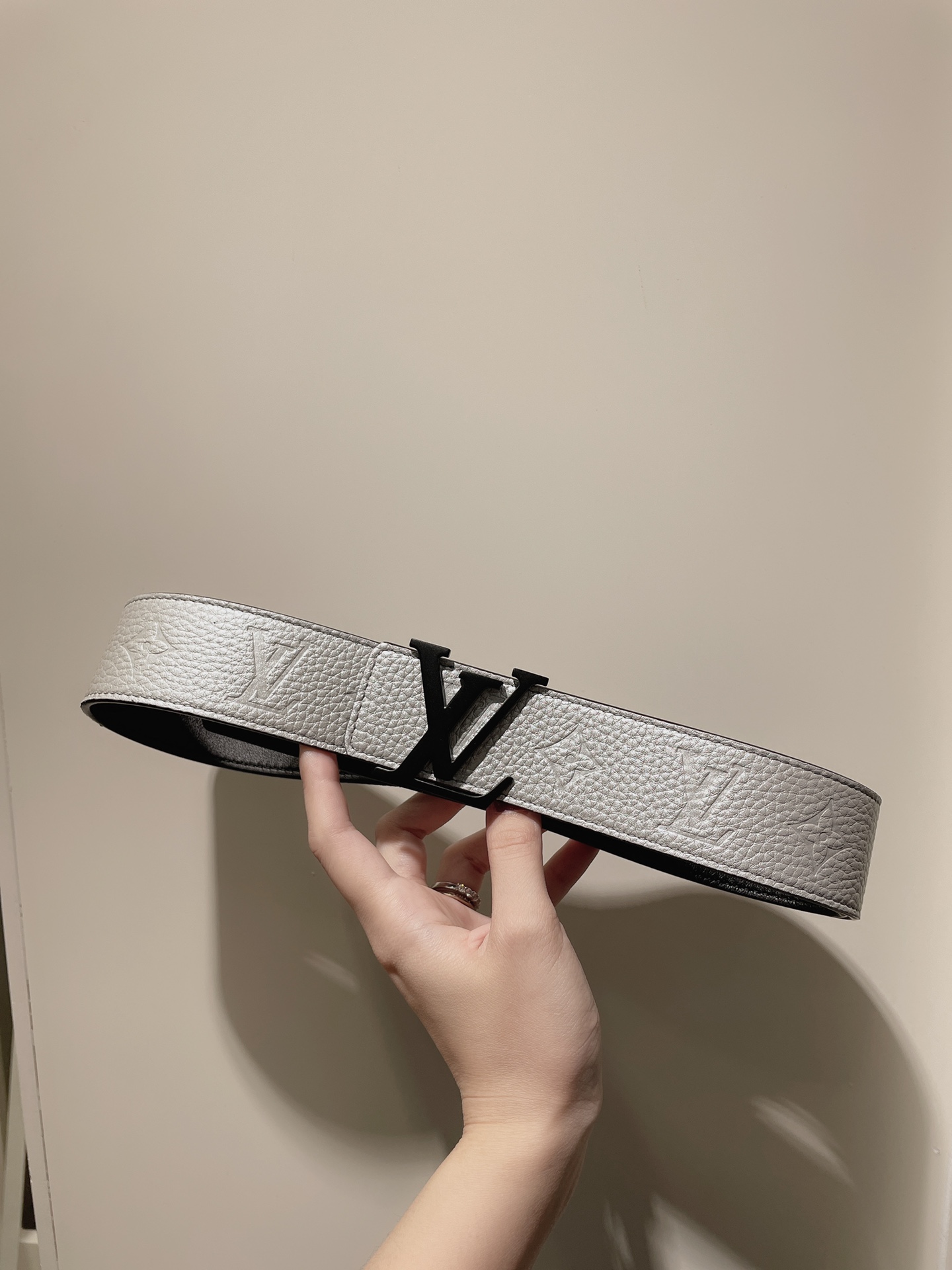 LV Belt 007 22PJ071 4cm