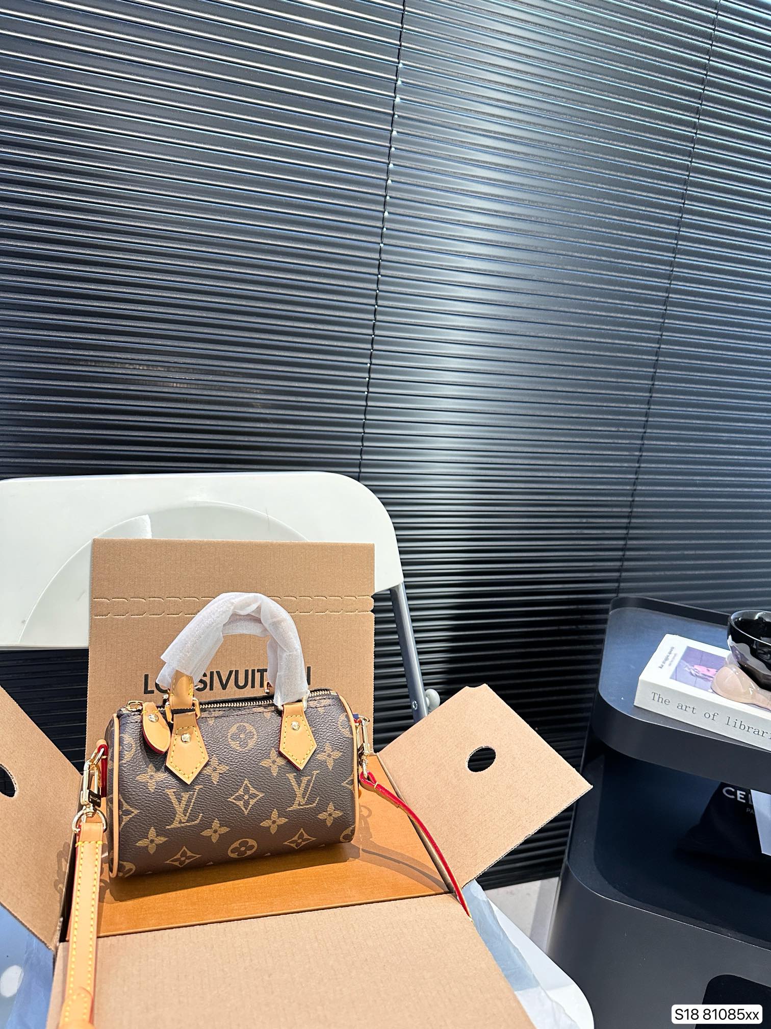 LV Nano Speedy Bag 81085 LLS551 16cm