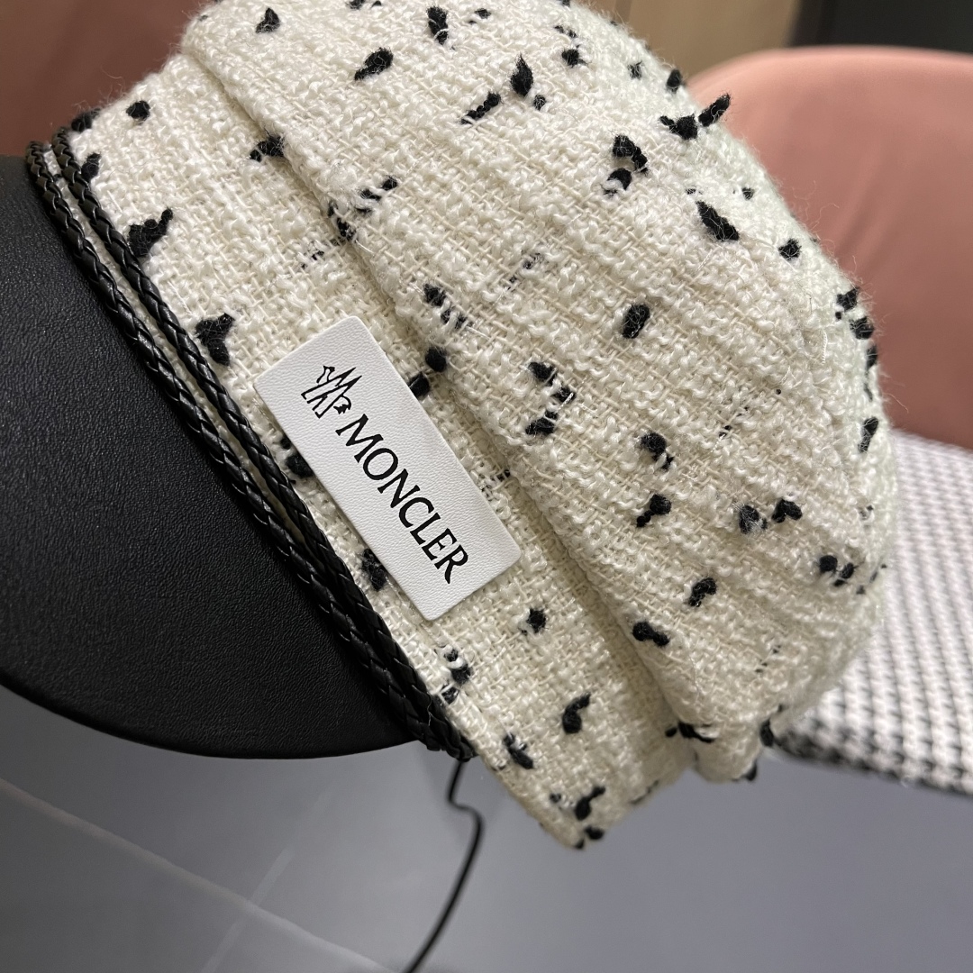 Moncler Hat Painter'S Beret Accessories