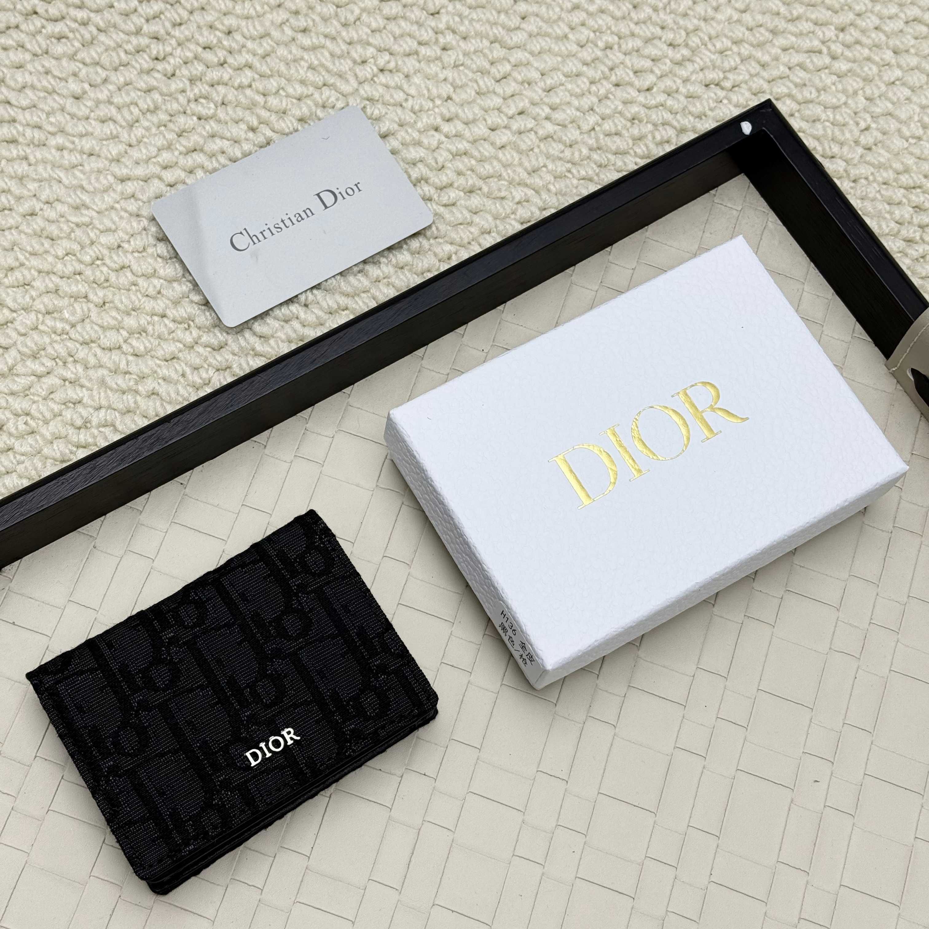 Dior Card Holder Wallet 136