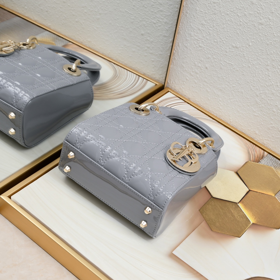 Mini Lady Dior Bag Grey patent leather CD2025 XB071 17cm