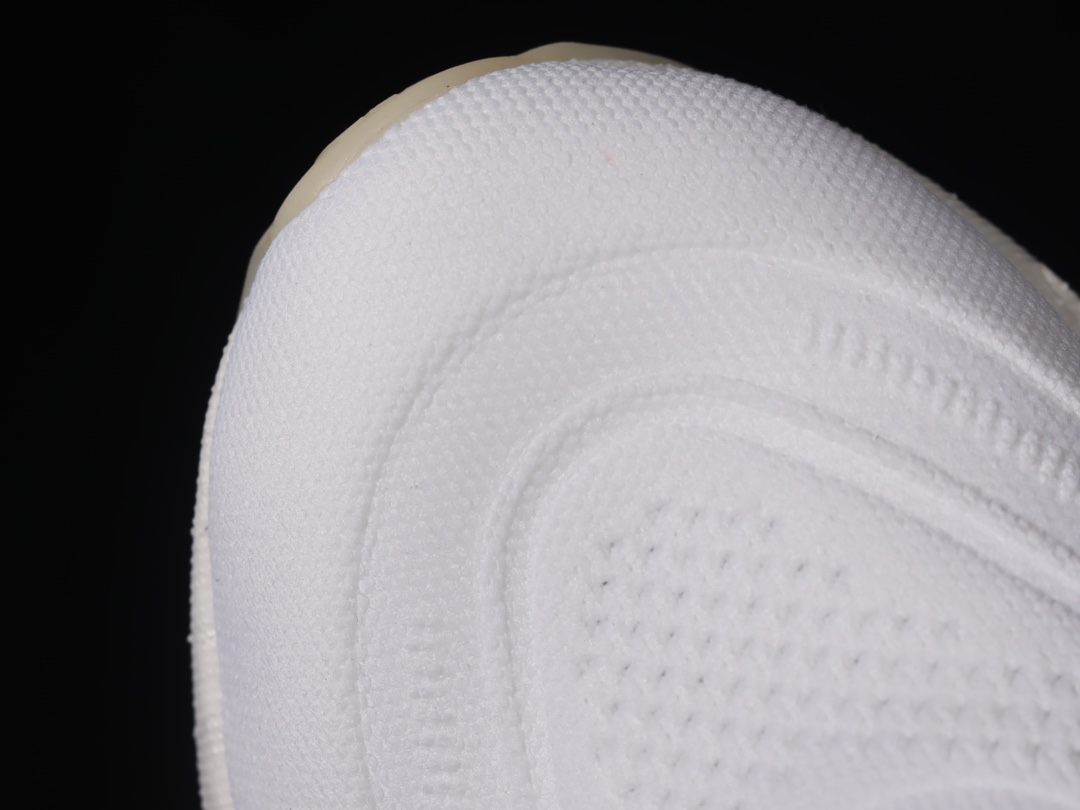 Ad Ultra Boost Light 23 GY9352 XM542