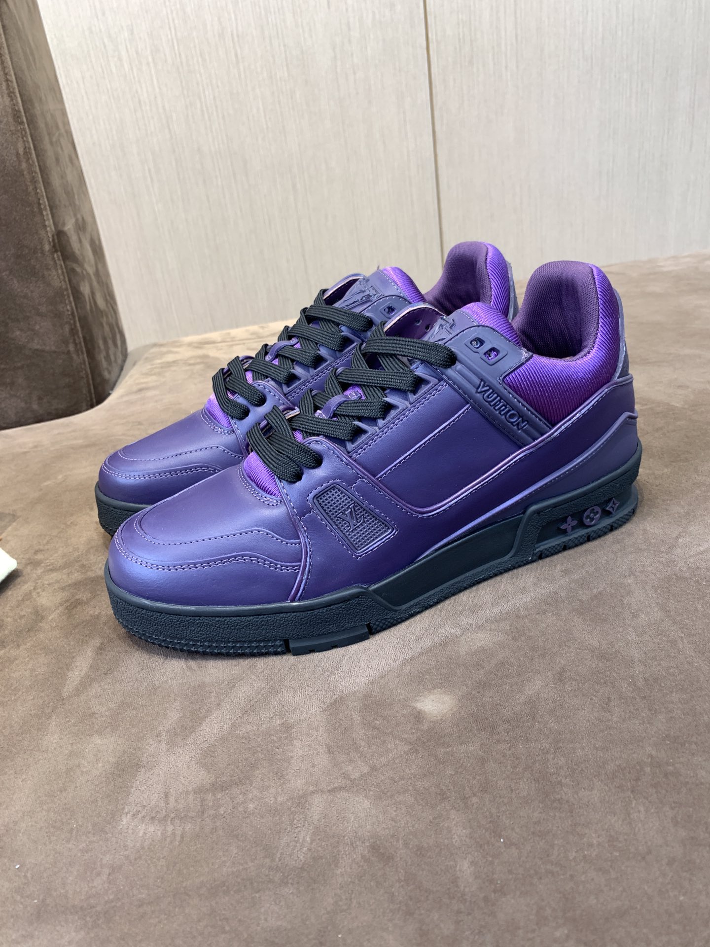 LV 024 Casual shoes XM024