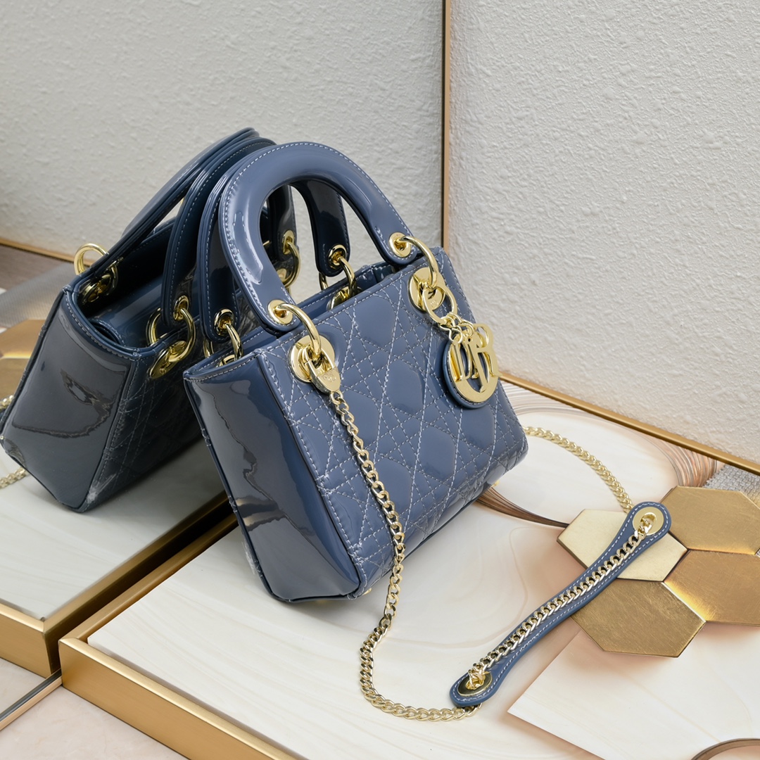 Mini Lady Dior Bag Blue patent leather CD2025 XB071 17cm