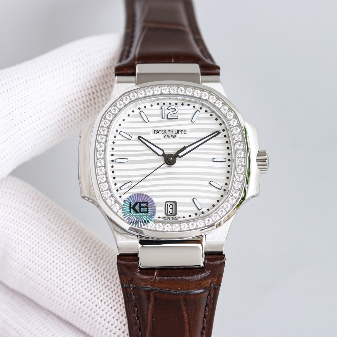 PATEK PHILIPPE NAUTILUS 7118 35.2mm