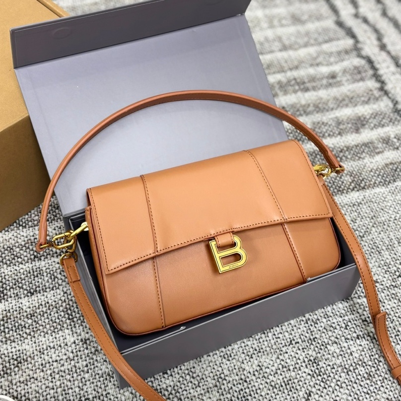 Balenciaga Shoulder Bag Ladies' Favorite