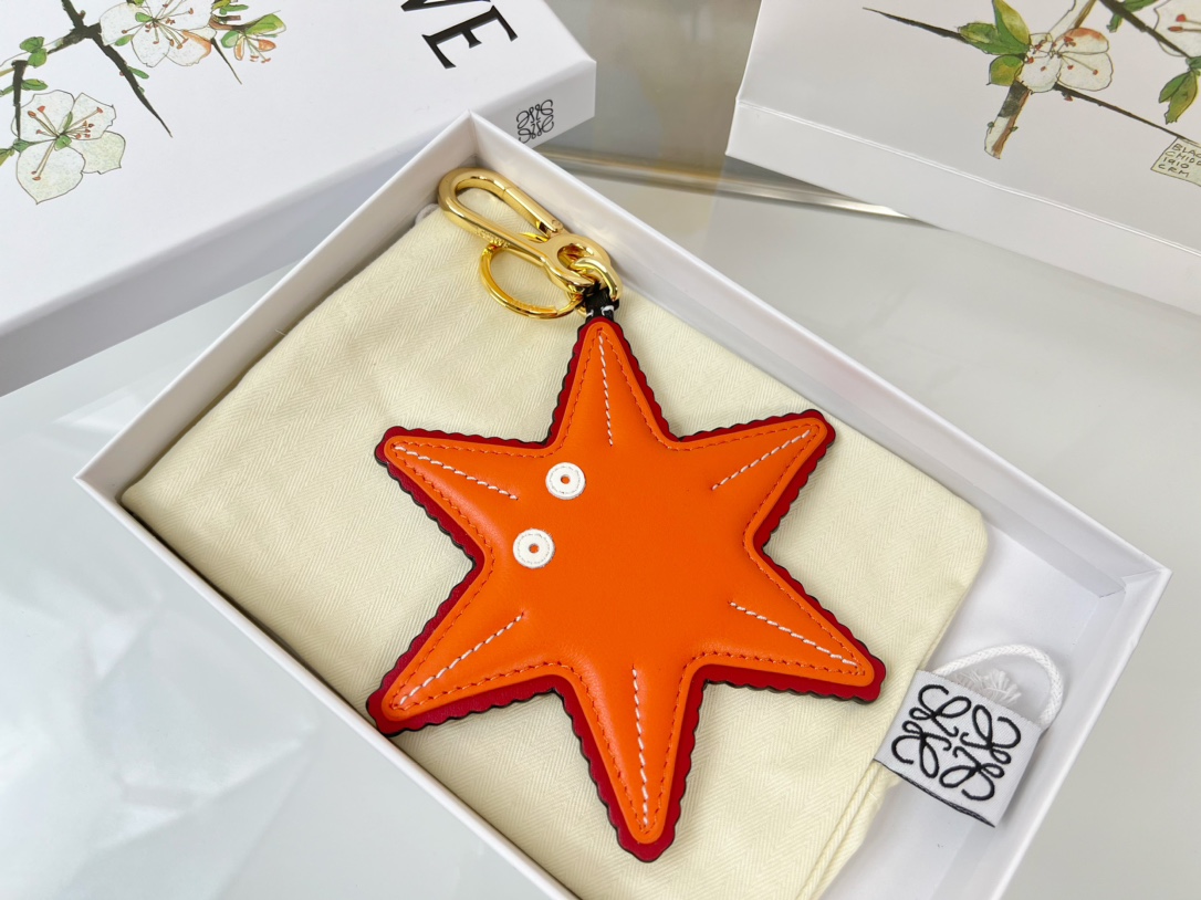 Loewe Key Chain Star Charm Imported Calfskin Keychain Pendant Accessories