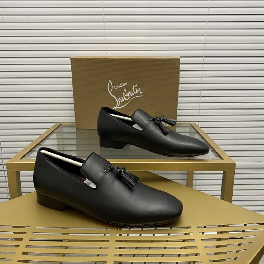 Christian Louboutin 042 Casual shoes HL003