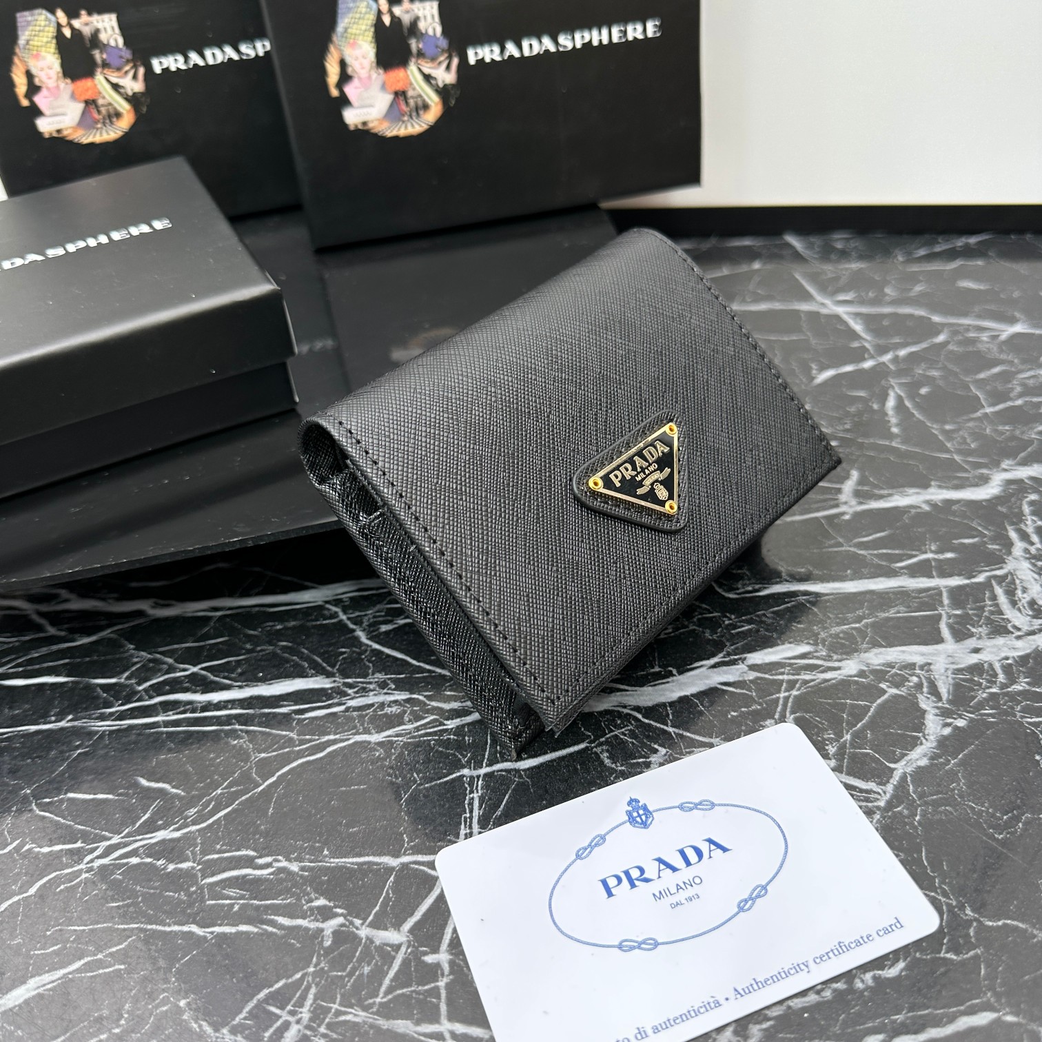 Prada Wallet 209 LM06 10cm