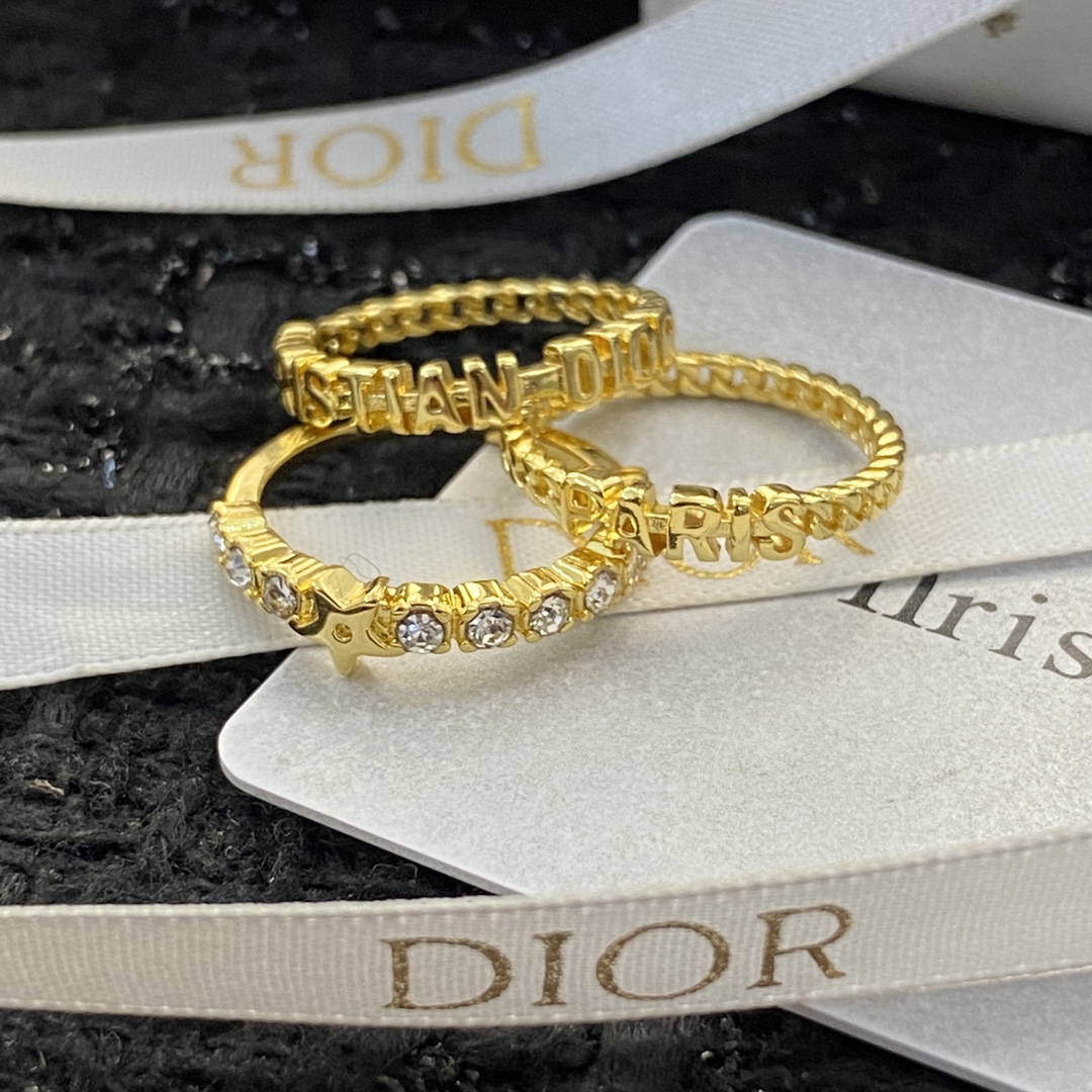 Dior Jewelry Rings Dior logo simple and generous