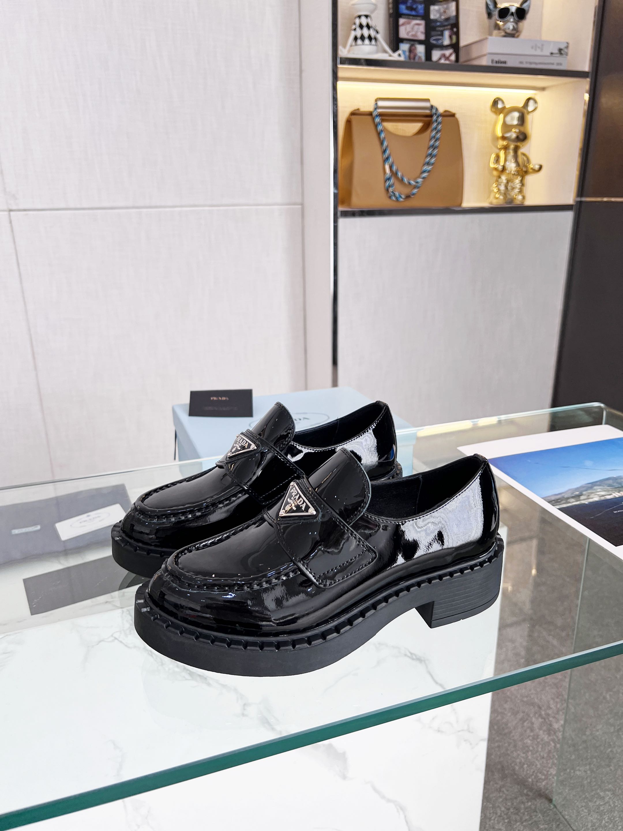 PRADA shoes 005 XM072
