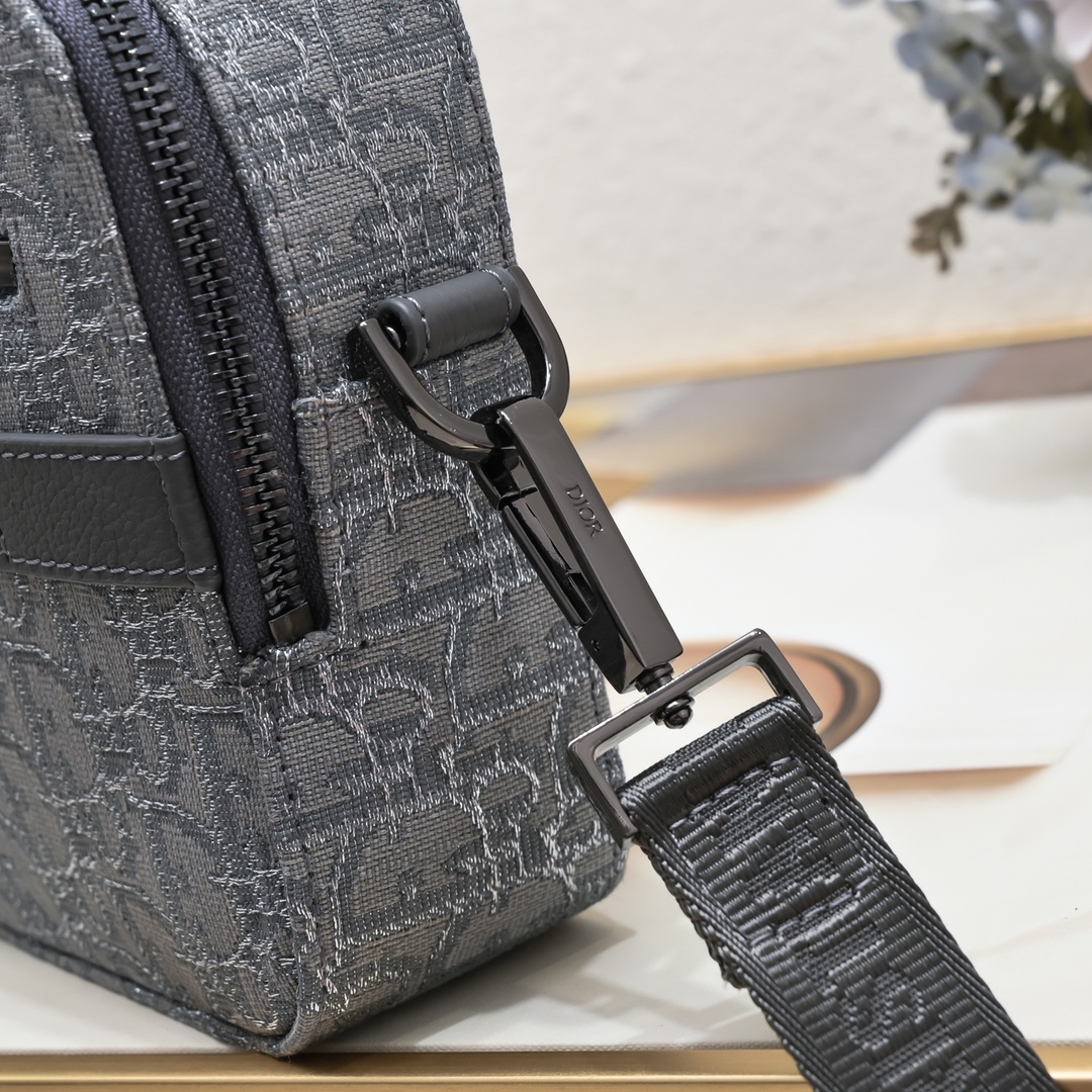 Dior Safari Messenger Bag 1020 XB081 22cm