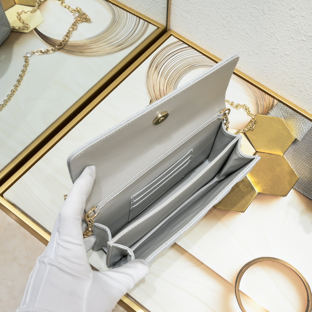 Miss Dior Mini Bag Gray sheep CD2023 XB071 21cm