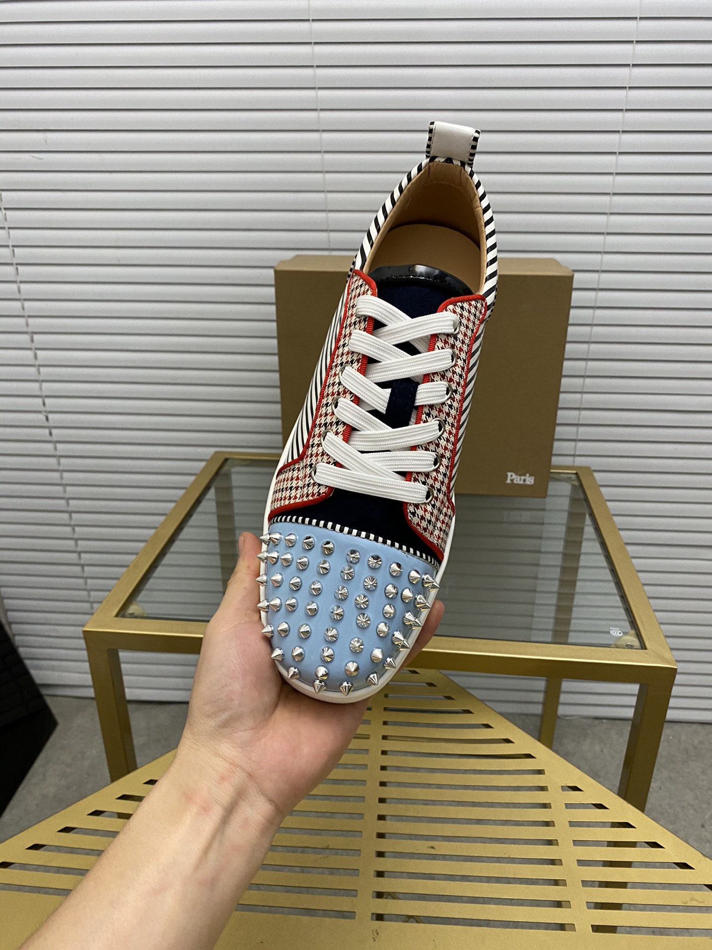 Christian Louboutin 027 Casual shoes HL003