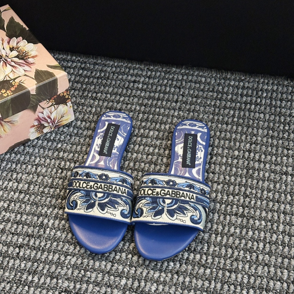D&G Shoes Slippers