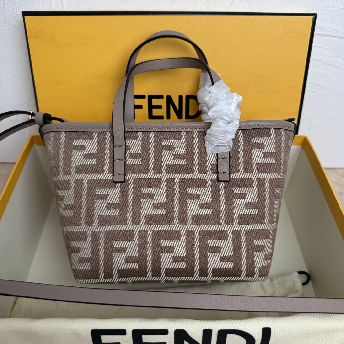 Fendi Shoulder Bag Ladies' Favorite