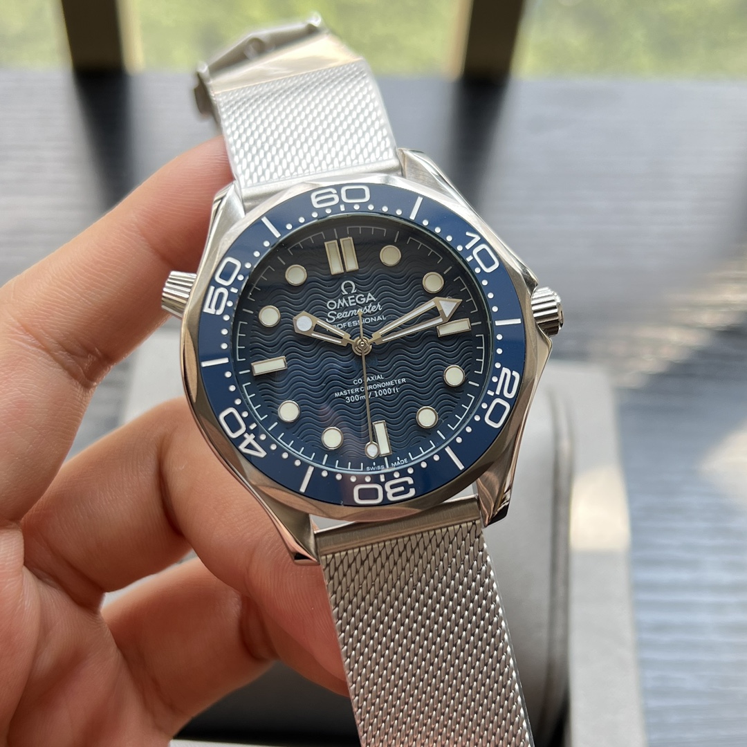 OMEGA Seamaster 42mm