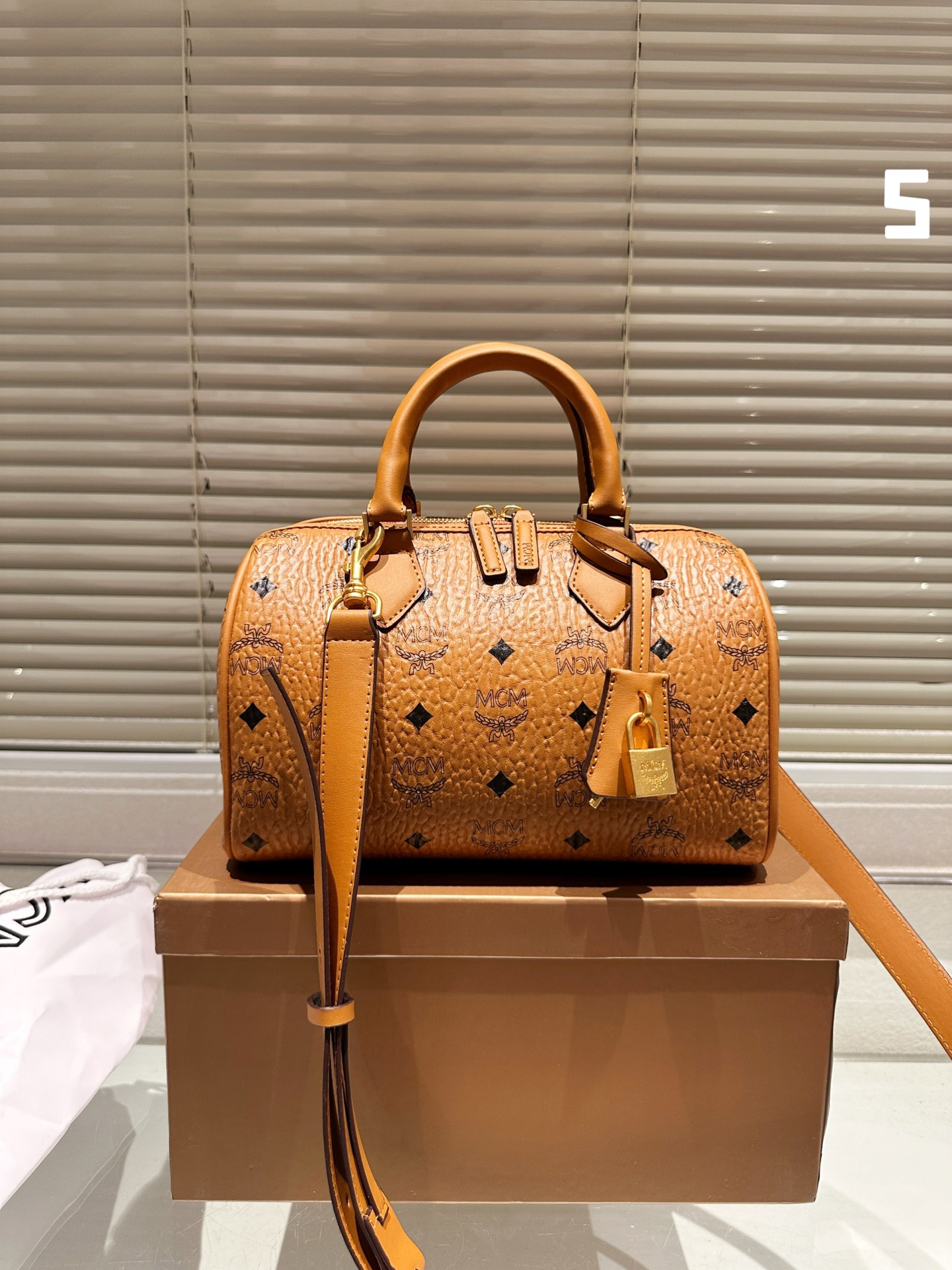 MCM Boston Bag 006 LLS081 24cm