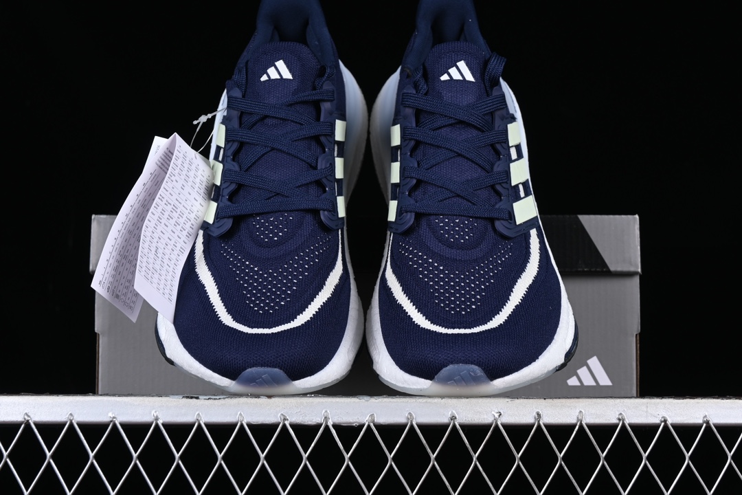 Ad Ultra Boost Light 23 Blue HP9203 XM542