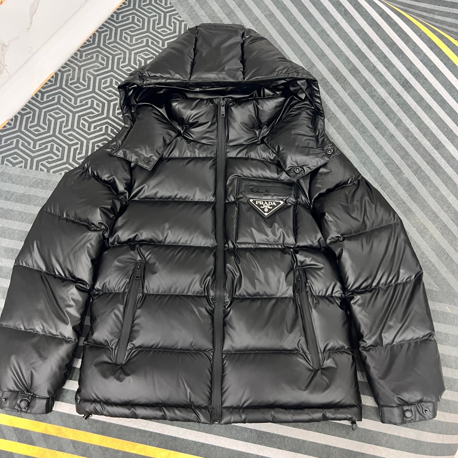 Prada Down Jacket Men's Exclusive Clothes