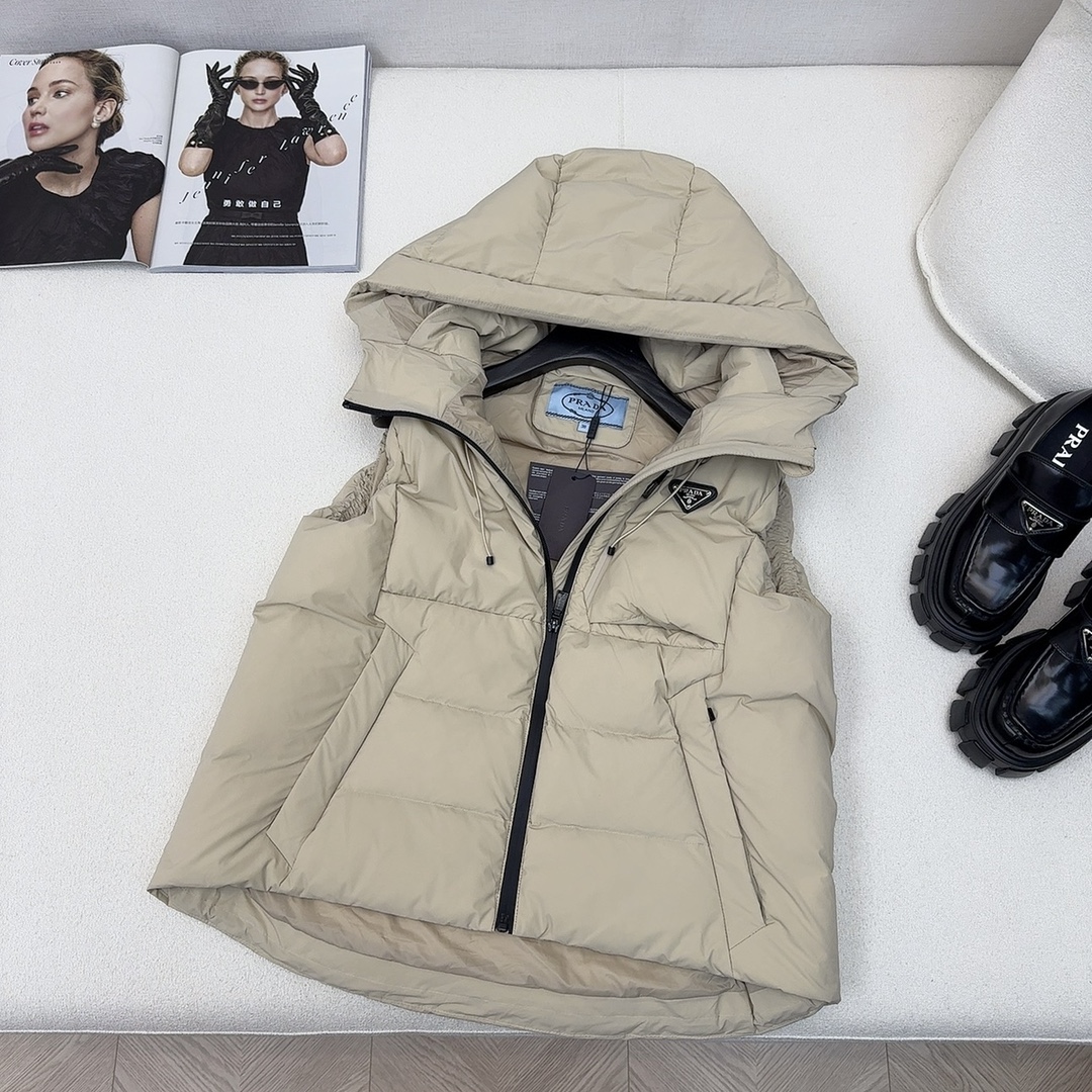 Prada Down Jacket Ladies' Favorite Clothes
