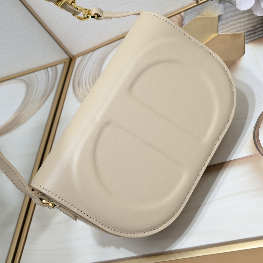 Dior CD Signature Bag With Strap 5777 XB002 21cm