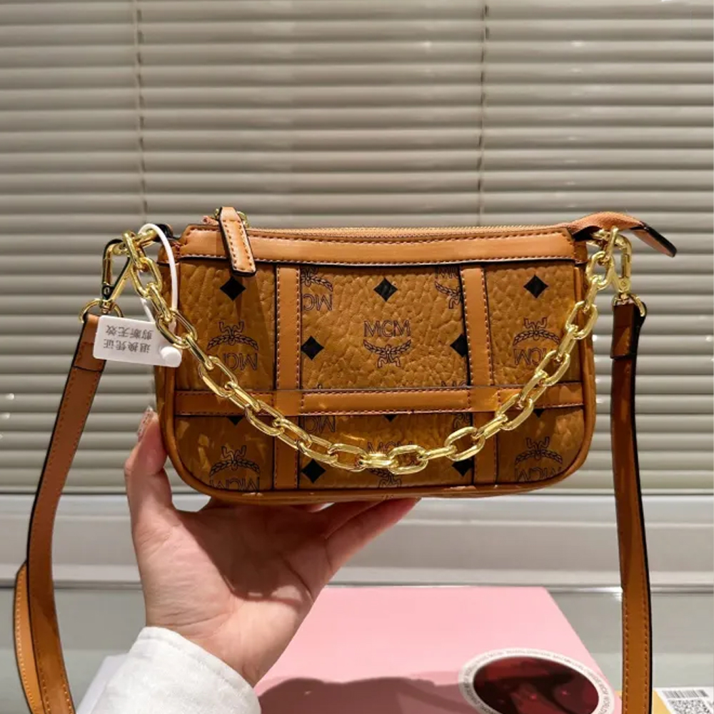 MCM Aren Shoulder Bag 038 LLS521 21cm