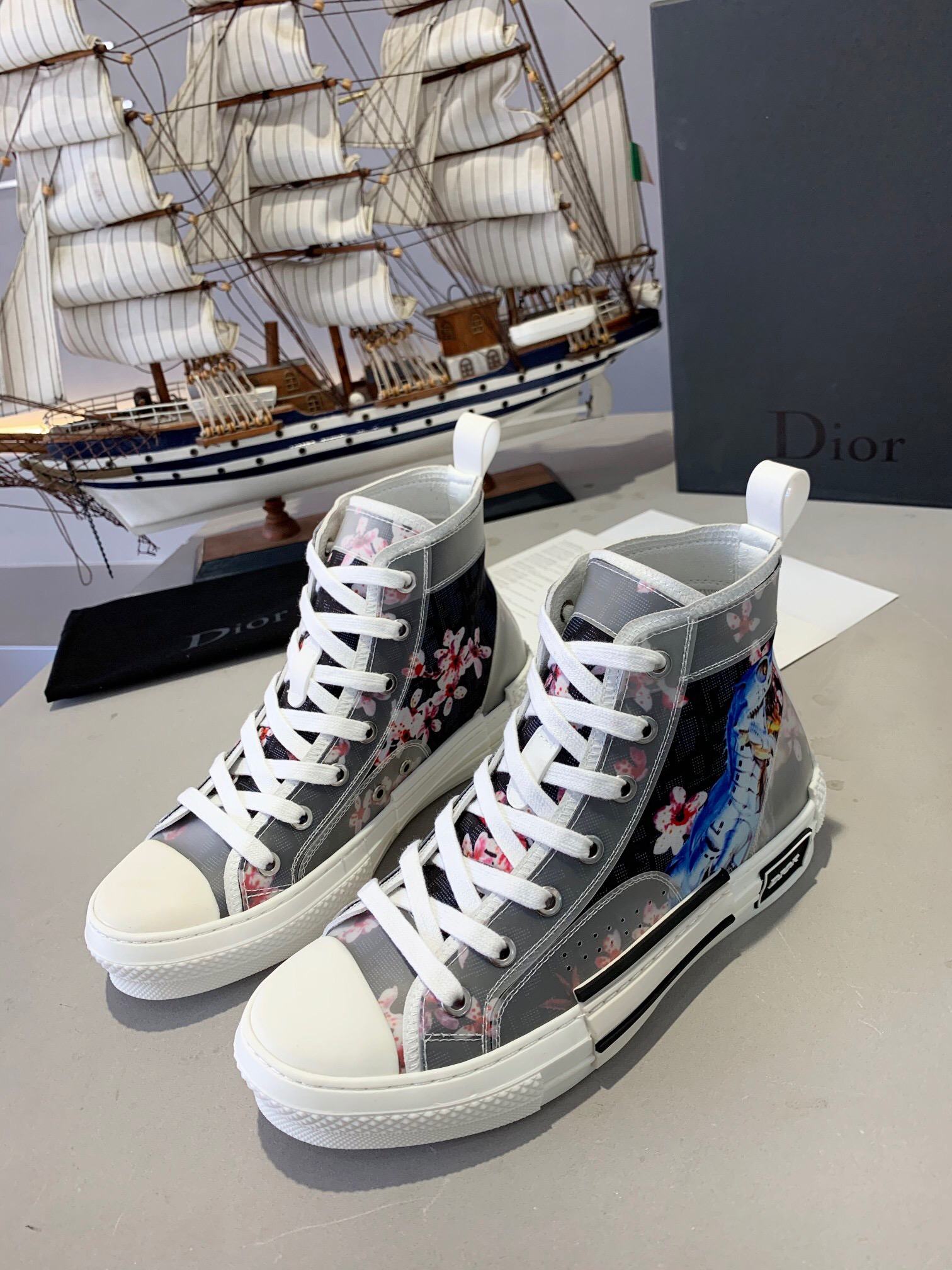 Dior&Kaws帆布鞋072