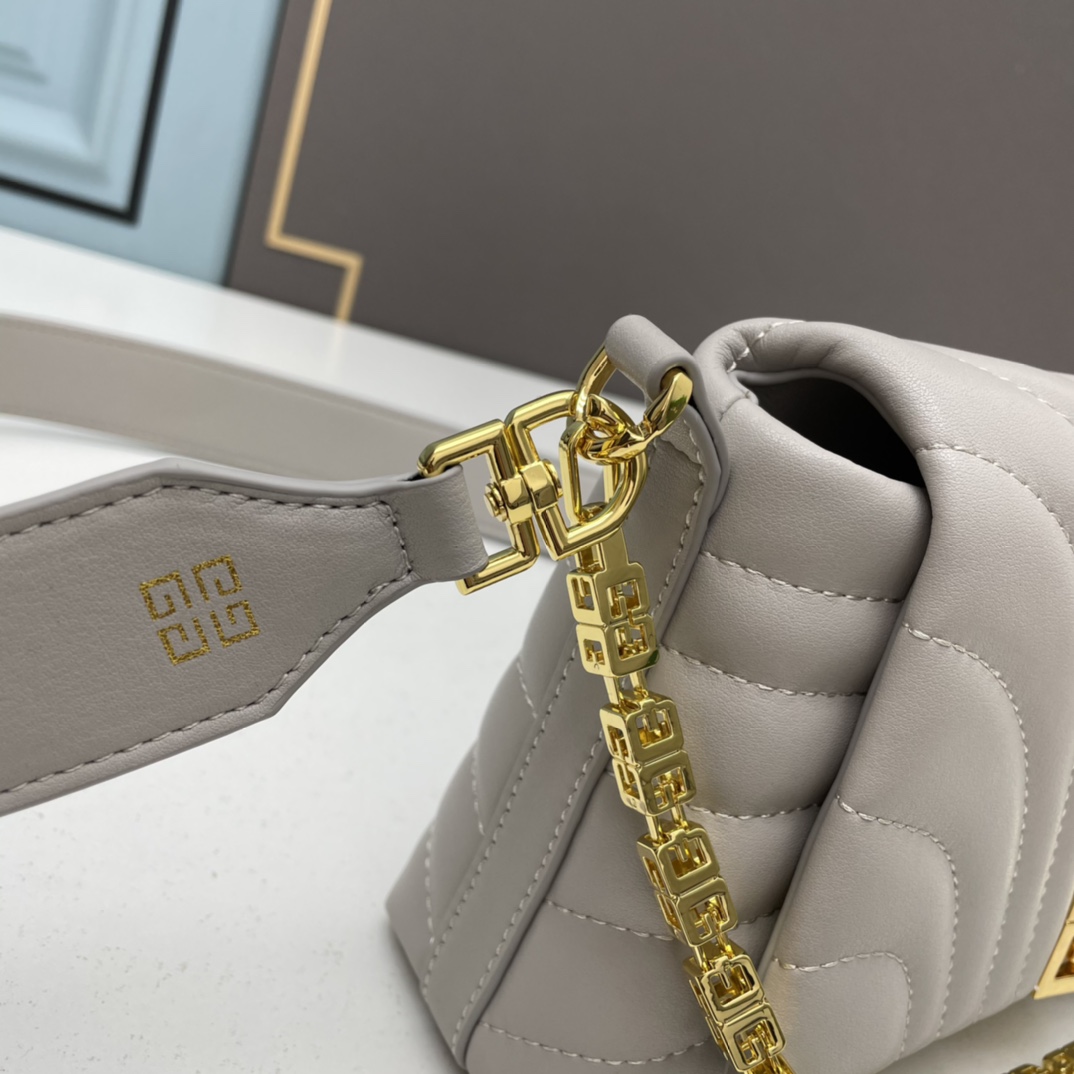 Small 4G Soft Chain Bag Gray gold 8669 LM012 25cm