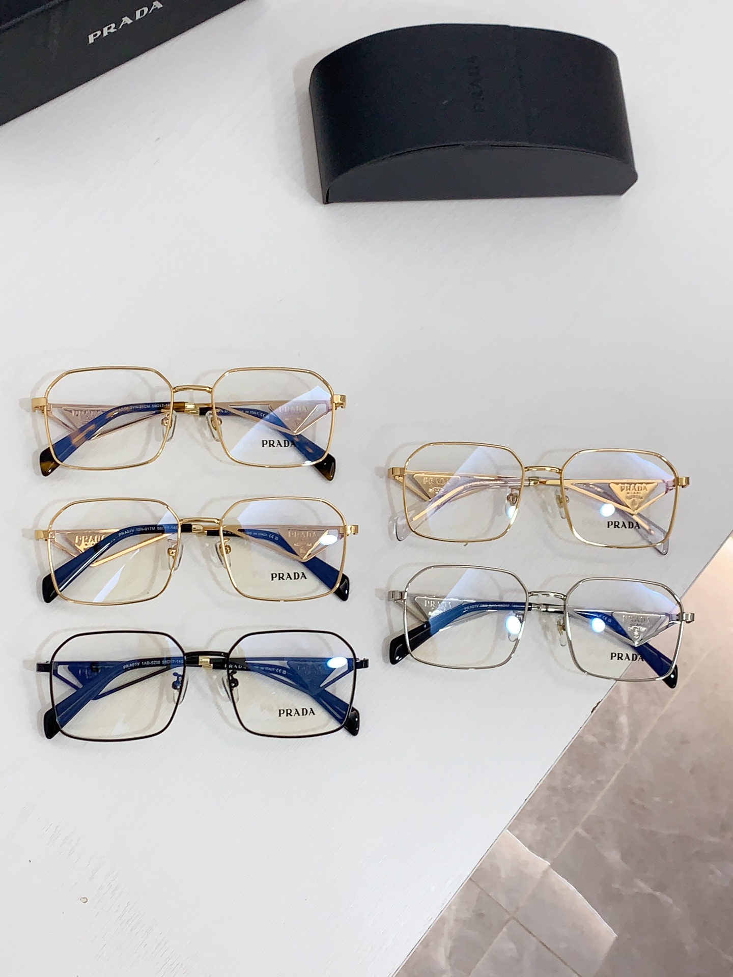 Prada Sunglasses PRA51V SM021