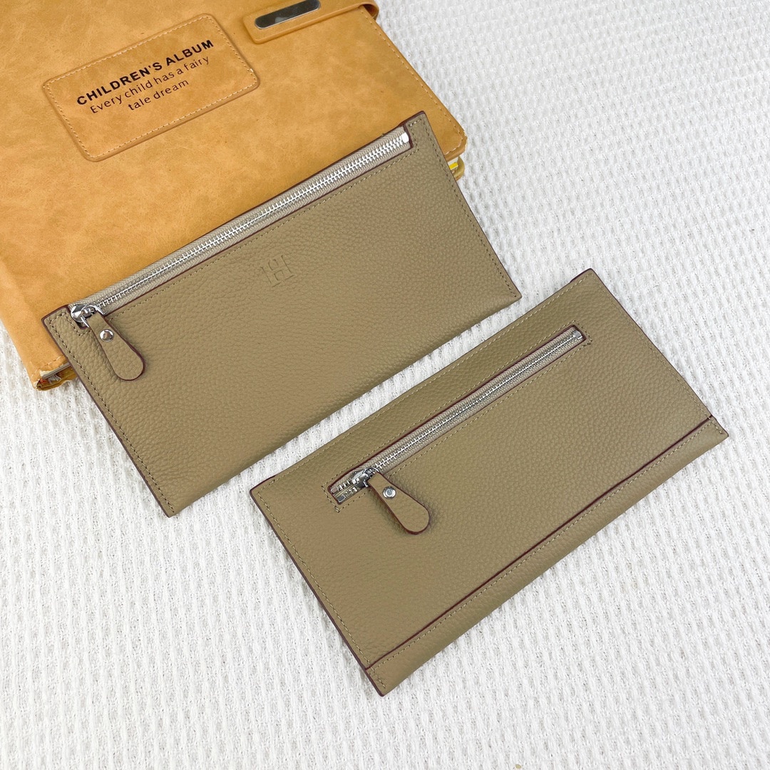 Hermès Silk'in Card Holder