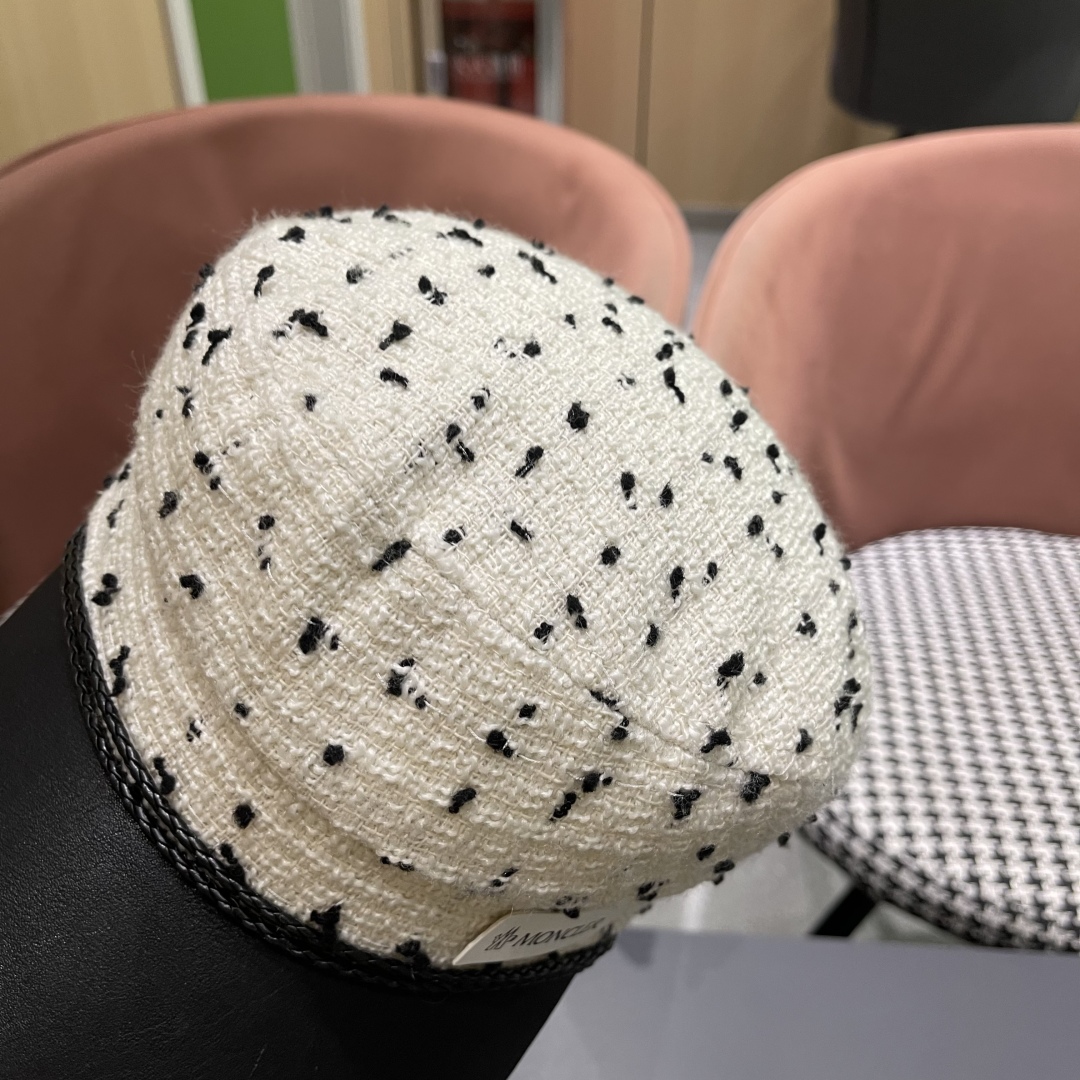 Moncler Hat Painter'S Beret Accessories