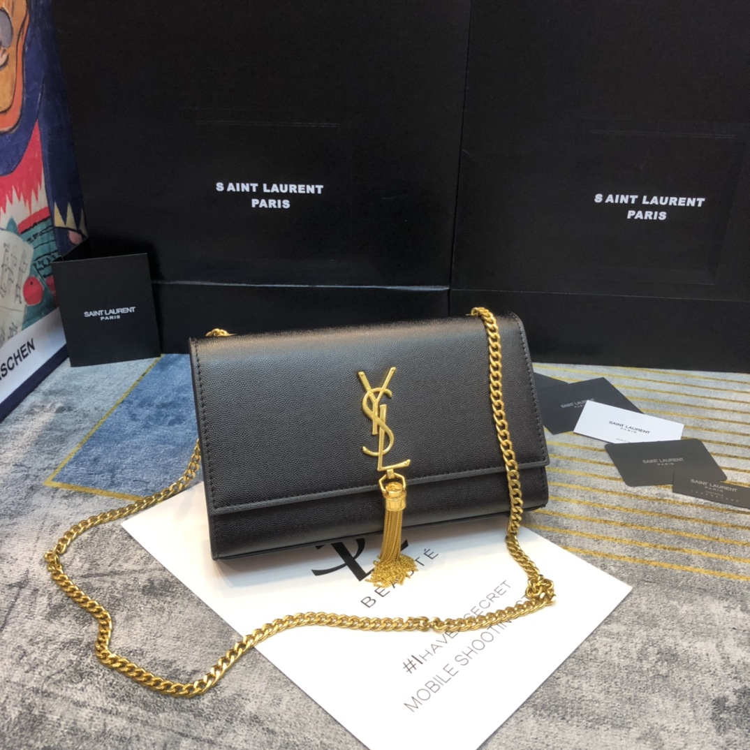 YSL KATE MEDIUM CHAIN BAG WITH TASSEL IN GRAINED LEATHER
